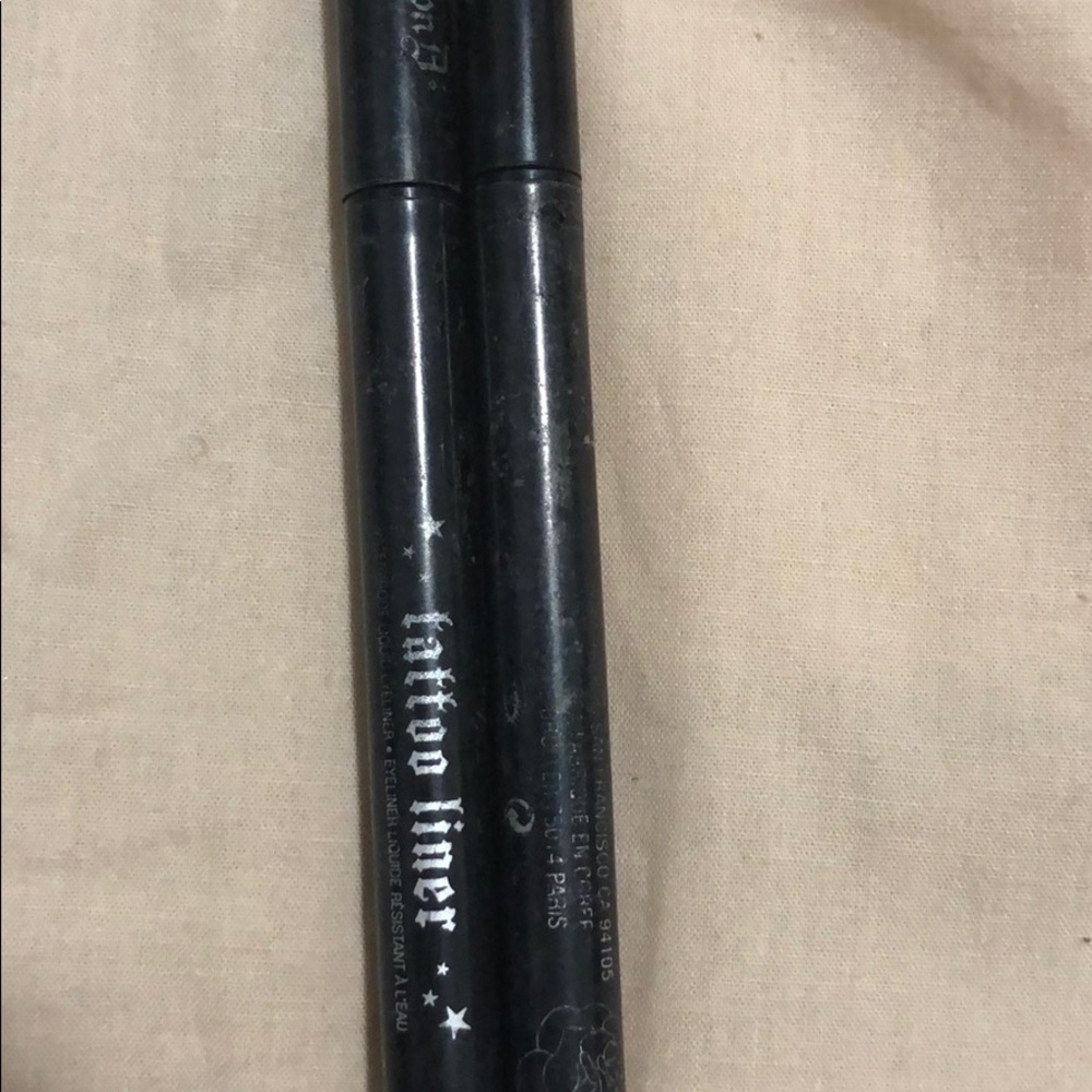 2 Kat Von D eyeliner